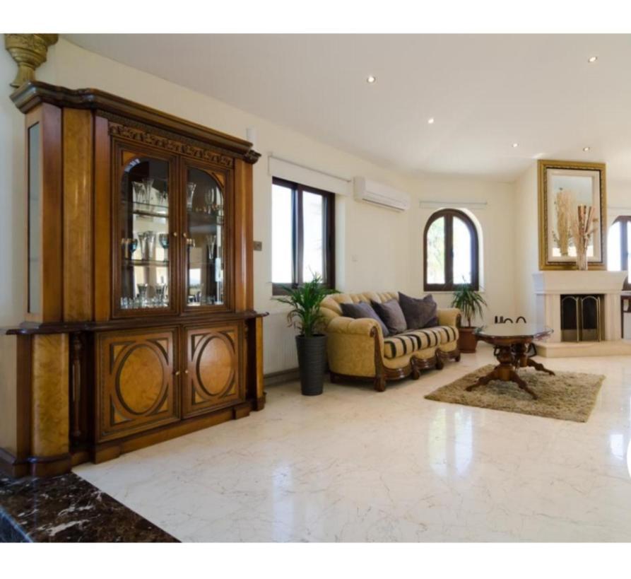 Villa Mansion 12 à Larnaca Extérieur photo
