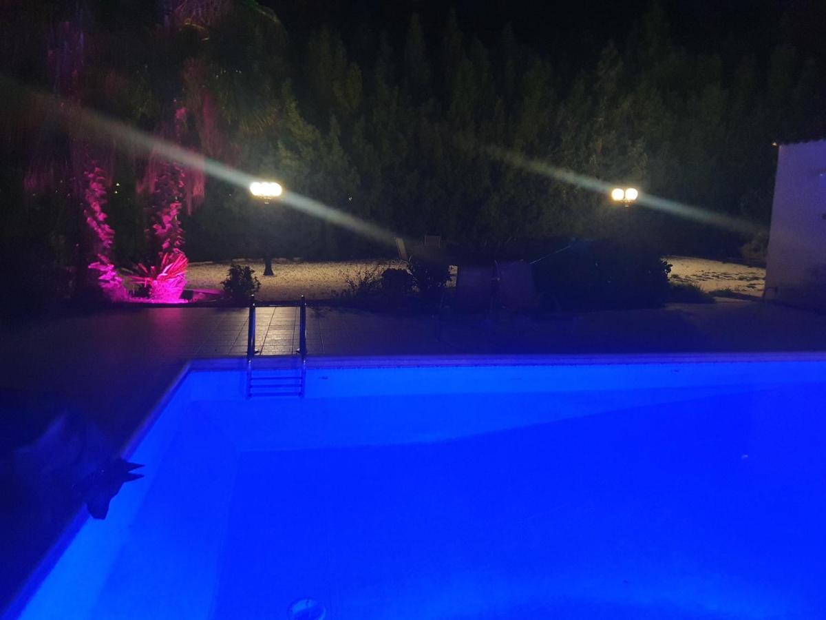 Villa Mansion 12 à Larnaca Extérieur photo