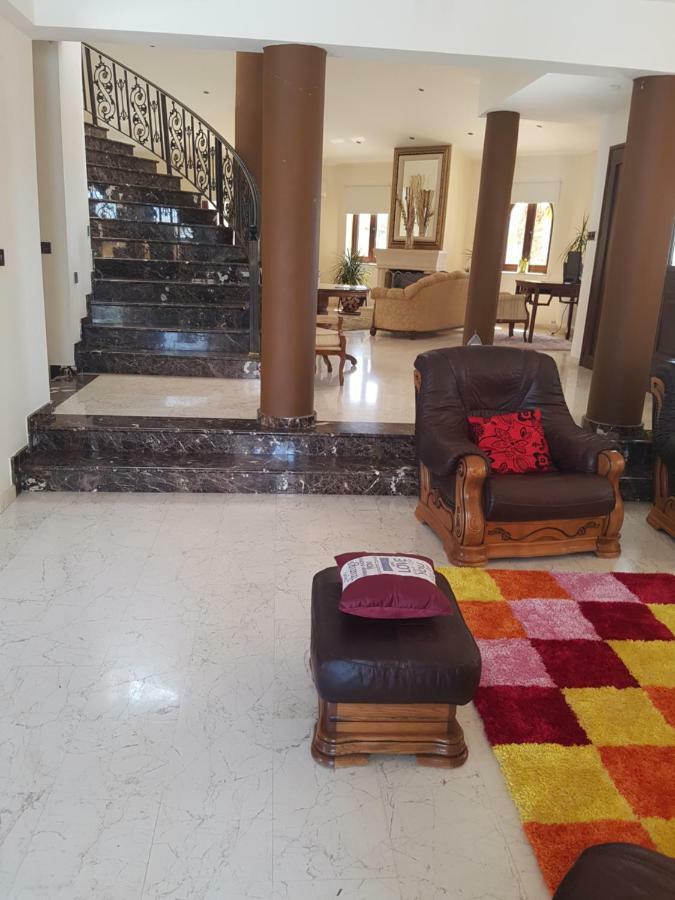 Villa Mansion 12 à Larnaca Extérieur photo