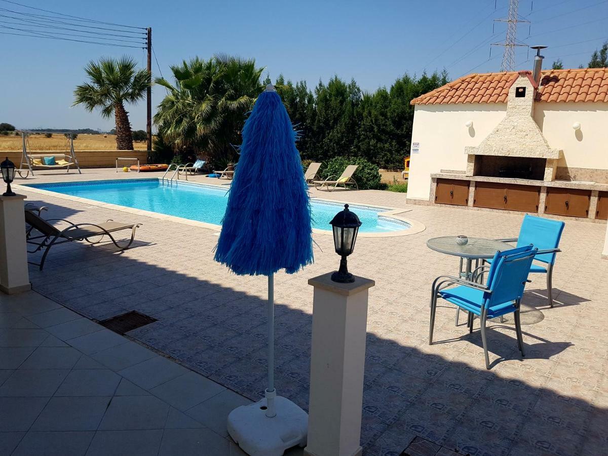 Villa Mansion 12 à Larnaca Extérieur photo